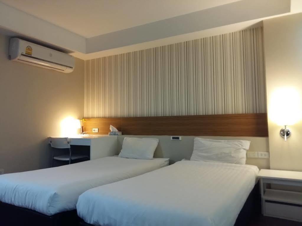 Snooze Hotel Thonglor Bangkok Luaran gambar